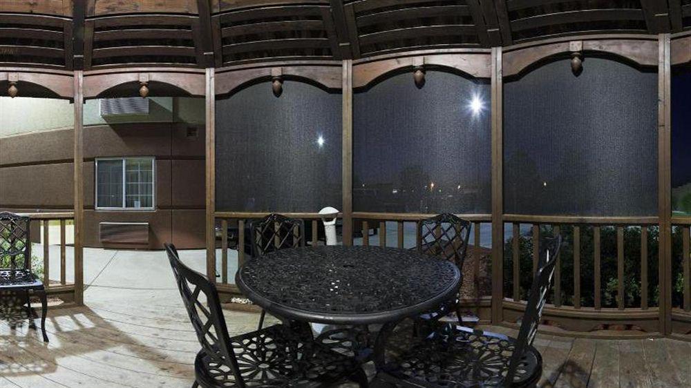 Mainstay Suites Emporia Luaran gambar