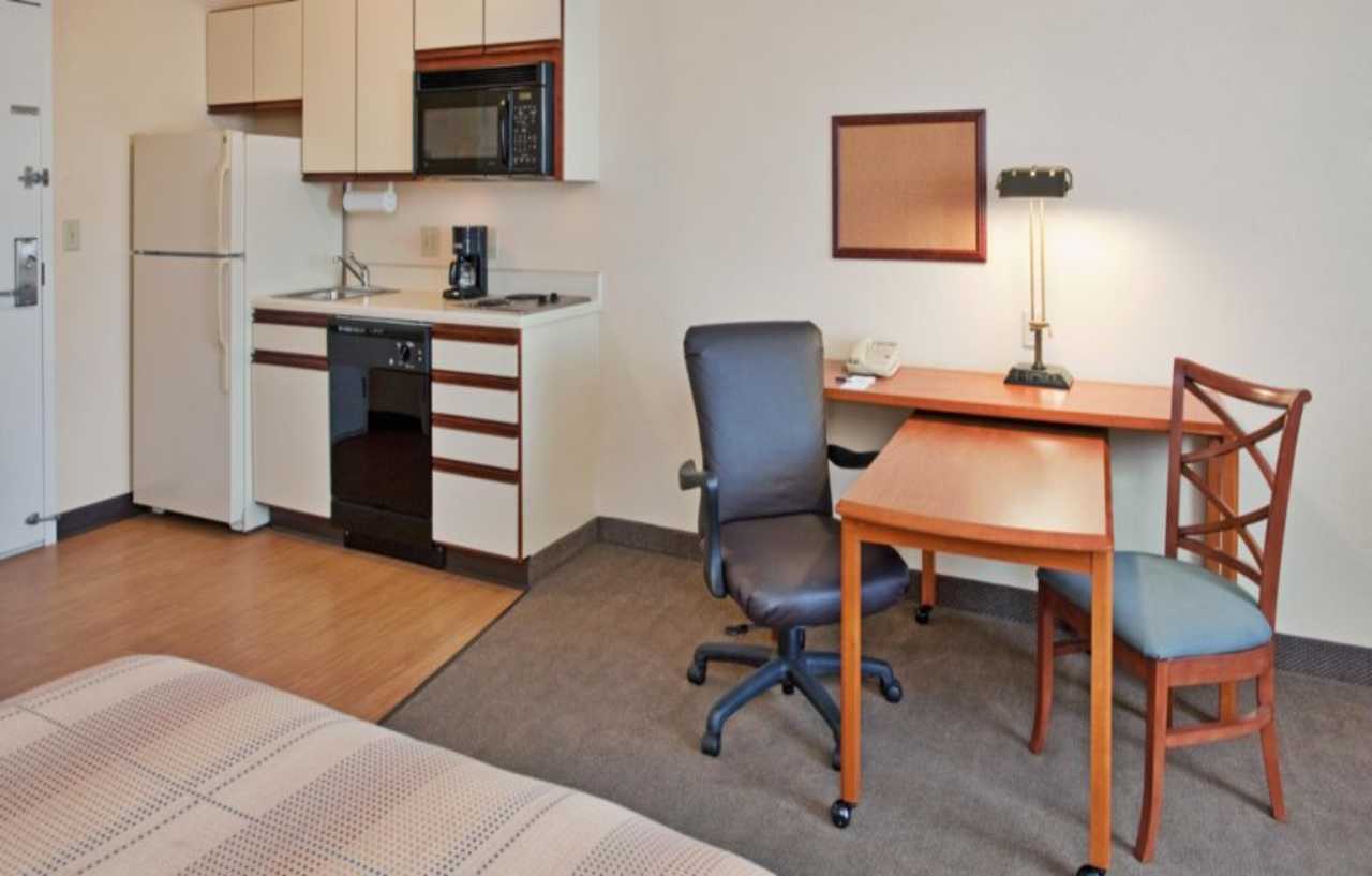 Mainstay Suites Emporia Luaran gambar